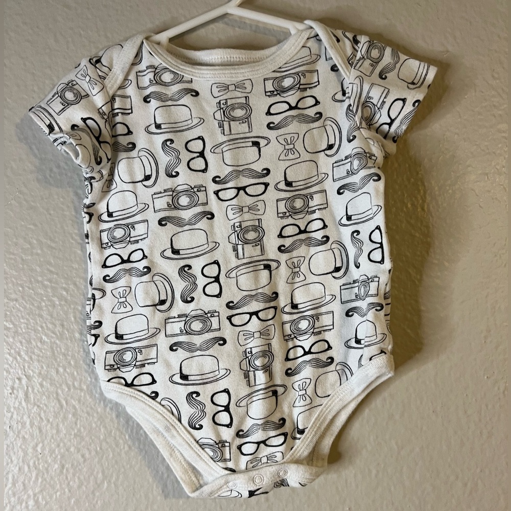 HB Hudson Baby Mustache Camera Glasses Onesie 24M